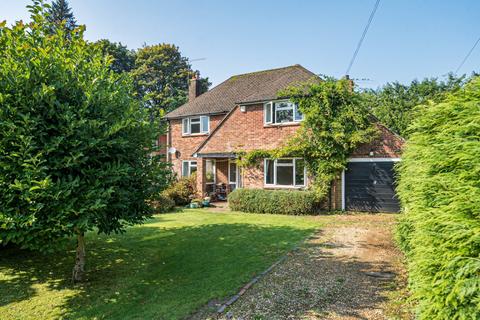 Hindhead private cul de sac location 4 bed detached house for sale