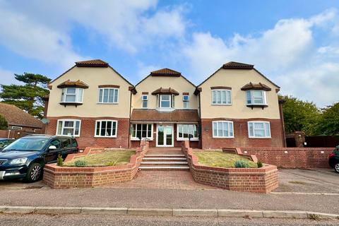 Louise Close, Walton on the Naze, CO14 1 bed flat for sale