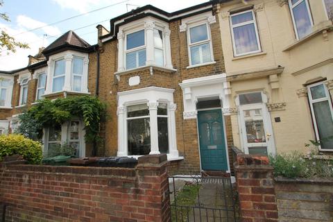 Barrett Road, London E17 2 bed ground floor flat for sale