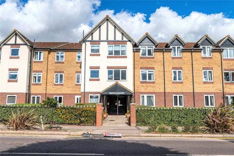 Station Road, Thorpe Bay, Essex, SS1 1 bed apartment for sale