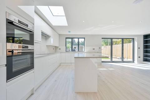 Brassie Avenue, East Acton, London, W3 5 bed semi