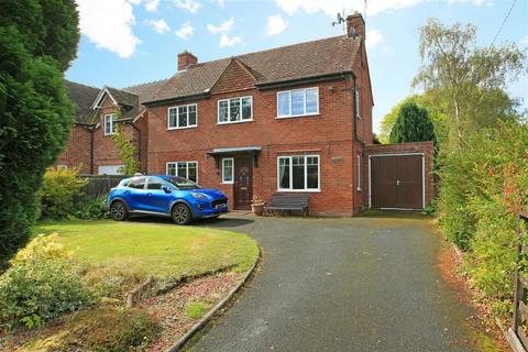 Shrewsbury Road, Edgmond, Newport 3 bed detached house for sale