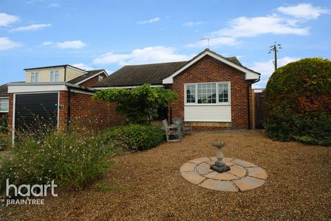 Saffron Gardens, Wethersfield 3 bed bungalow for sale