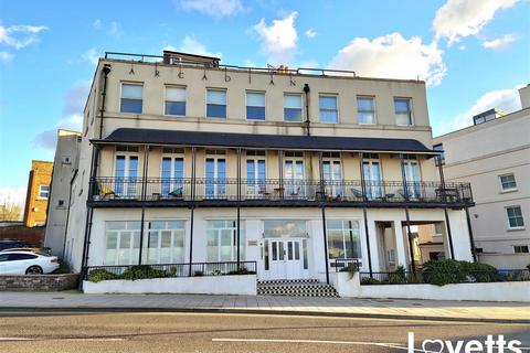 Fort Hill, Margate 2 bed flat for sale