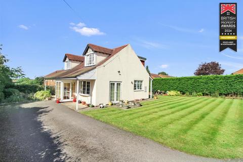 Sandy Bank, Northallerton DL6 3 bed cottage for sale