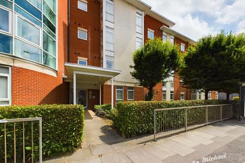 Kerr Place, Aylesbury 2 bed flat for sale