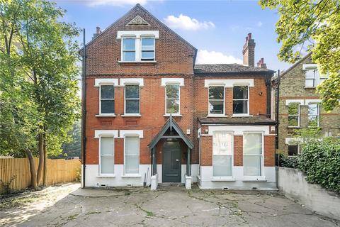 Border Crescent, London, SE26 2 bed flat for sale