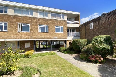 Bramber Square, Rustington BN16 2 bed apartment for sale