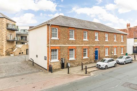 Abingdon Centre, Oxfordshire 2 bed townhouse for sale