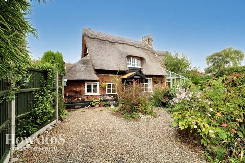 Church Road, Blofield 2 bed cottage for sale