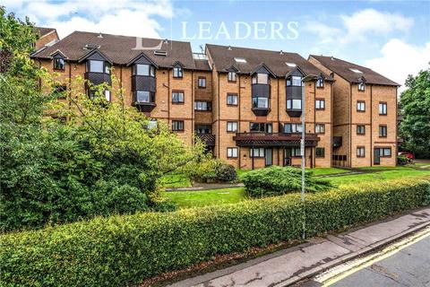 Hawkshill, Dellfield, St. Albans 1 bed apartment for sale