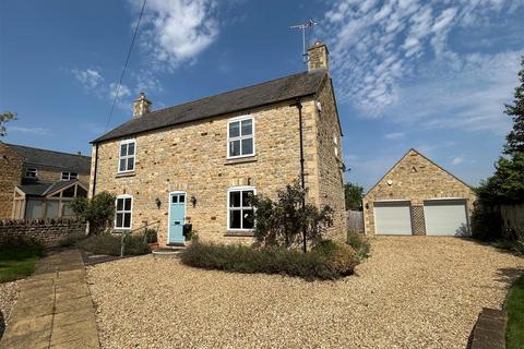 Stamford Road, Barnack, Stamford 4 bed detached house for sale
