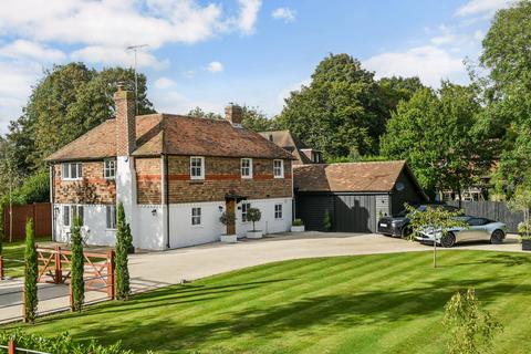 Lower Vicarage Road, Kennington... 4 bed detached house for sale