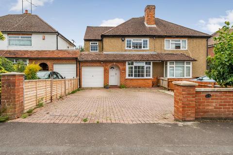 Earley,  Berkshire,  RG6 3 bed semi