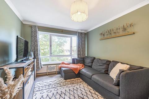 Surbiton Road, Kingston upon Thames... 1 bed flat for sale