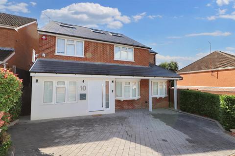 Wentworth Avenue, Elstree 6 bed detached house for sale