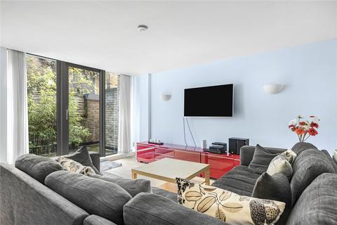 Kings Cross Road, London, WC1X 2 bed maisonette for sale
