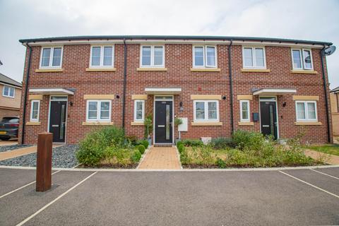 Hampton Heights, Peterborough PE7 3 bed terraced house for sale
