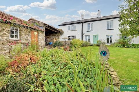 Oldcroft, Oldcroft, Lydney... 5 bed semi
