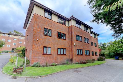 London Road, Buckinghamshire HP11 2 bed apartment for sale