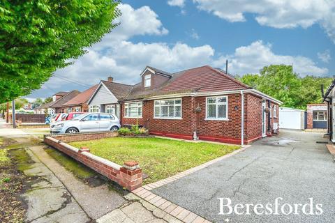 Fairholme Gardens, Upminster, RM14 3 bed bungalow for sale