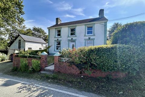 Ciliau Aeron, Lampeter 4 bed property with land for sale