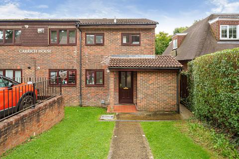 Curling Vale, Guildford, Surrey, GU2 1 bed maisonette for sale