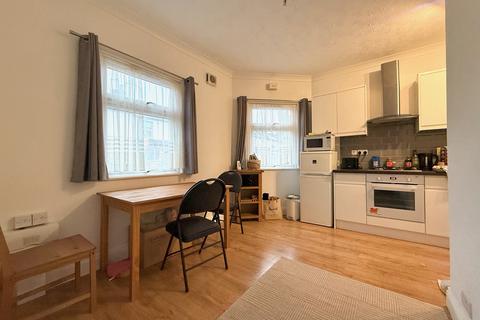 Leavesden Road, Watford, WD24 1 bed flat for sale