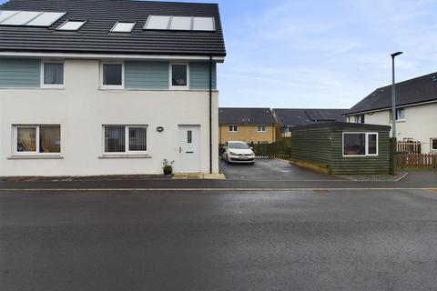 1 Gold Drive, Kirkwall, Orkney 5 bed end of terrace house for sale