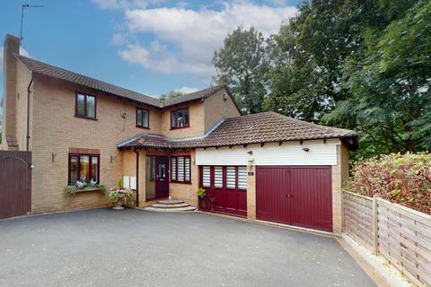 Tollgate Close, Kingsthorpe, NN2 6RP 4 bed detached house for sale