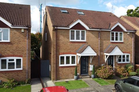 Manor Way, Croxley Green, Rickmansworth 4 bed semi