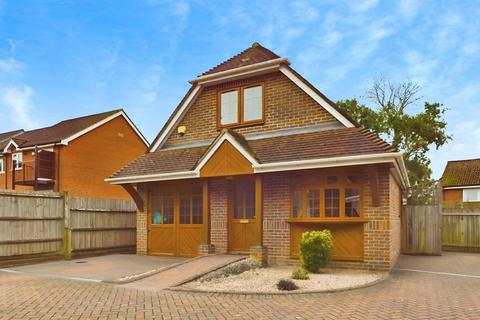 Providence Hill, Southampton SO31 3 bed chalet for sale