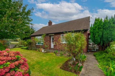 Hall Drive, Gotham, Nottingham 2 bed detached bungalow for sale