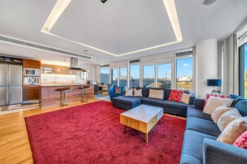 Ascensis Tower, Battersea Reach 3 bed apartment for sale