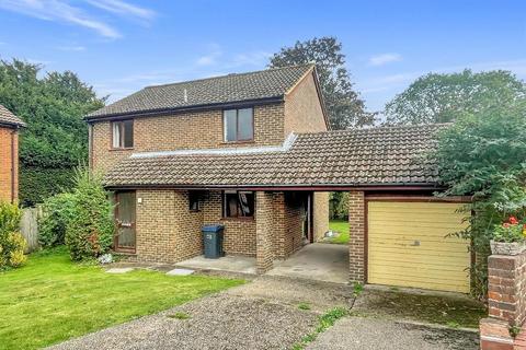 Maywater Close, Sanderstead, Surrey... 4 bed detached house for sale