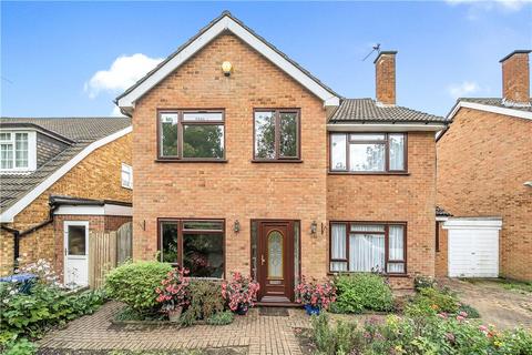 5 bedroom link detached house for sale