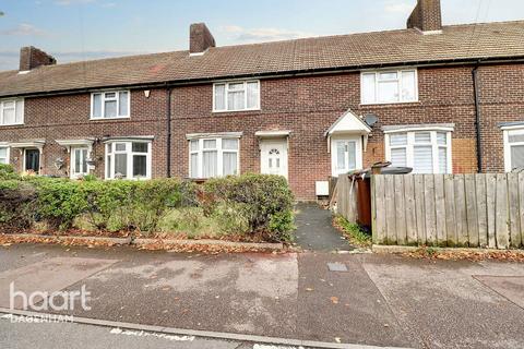Goresbrook Road, Dagenham 3 bed terraced house for sale