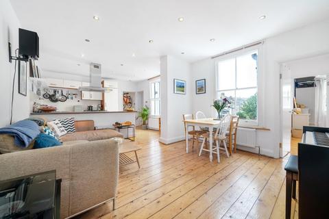 Norwood Road, SE24 2 bed flat for sale