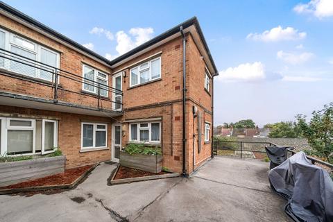 Market Street, Hertfordshire WD18 1 bed apartment for sale