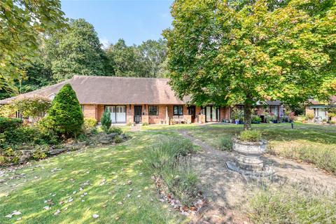 Bagshot Road, Ascot, Berkshire, SL5 2 bed bungalow for sale