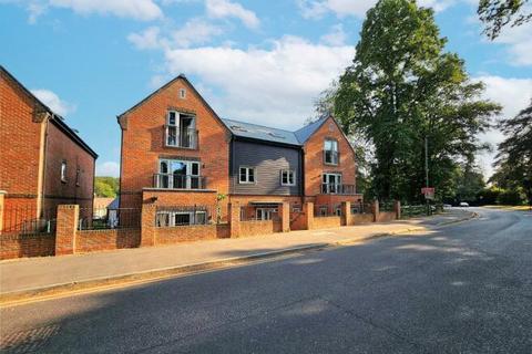 Brunswick Road, Camberley GU16 2 bed apartment for sale