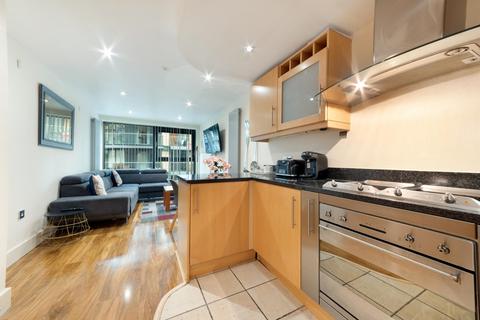 41 Millharbour, Canary Wharf, E14 1 bed flat for sale