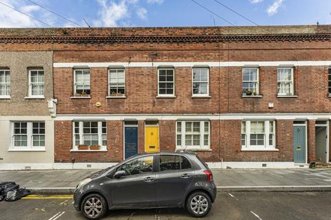 Gawber Street, London, E2 2 bed terraced house for sale