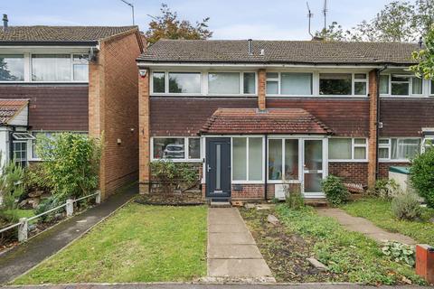 Frayslea, Uxbridge, Middlesex 2 bed end of terrace house for sale