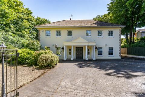 7 bedroom detached house for sale
