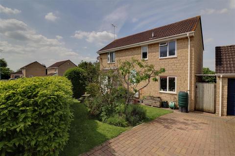 Borough Close, Kings Stanley 4 bed detached house for sale
