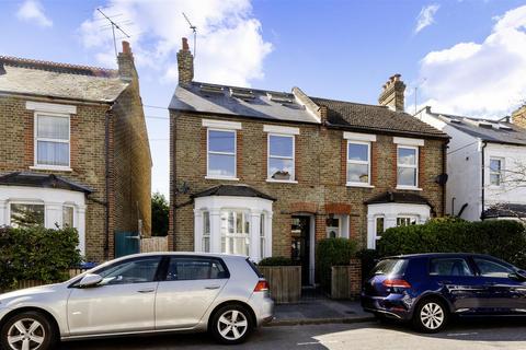 Chestnut Road, Raynes Park SW20 3 bed flat for sale