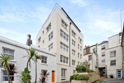 Farman Street, Hove, East Sussex, BN3 2 bed flat for sale