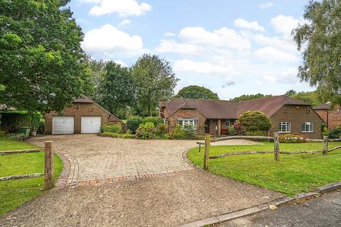 4 bedroom detached bungalow for sale