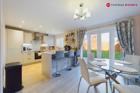 Peacock Drive, Huntingdon PE28 3 bed detached house for sale